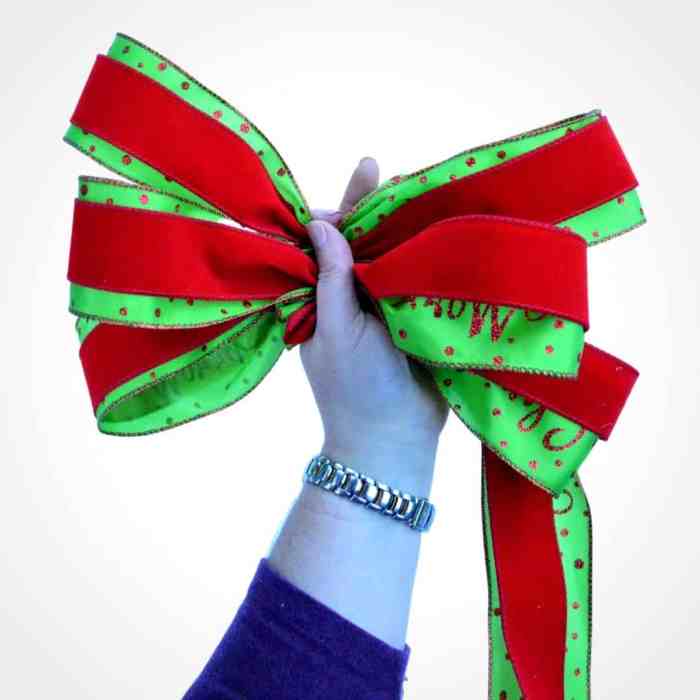 Diy christmas bow