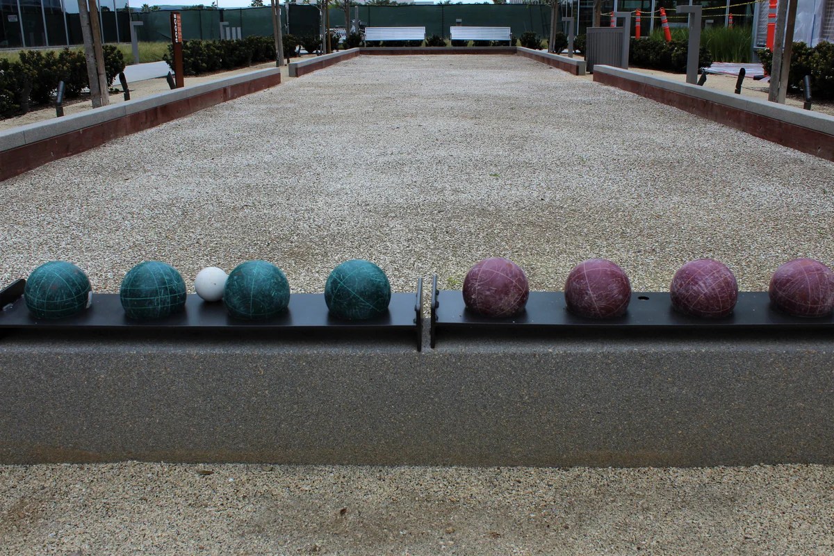 Diy bocce ball court